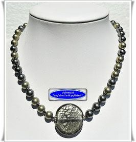 1906. edle Muschelkernperlenkette mit großer Muranoglas-Scheibe