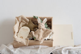 hilla und kiki | Geschenkset Hallo Wunder olive inkl. Erinnerungsbox aus Holz