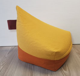 ES001) EINZELSTÜCK (Bild 1): BIO Zipfel Meditationskissen In Ocker - Terracotta - Rubinrot. Mit prakt. Trageschlaufe.