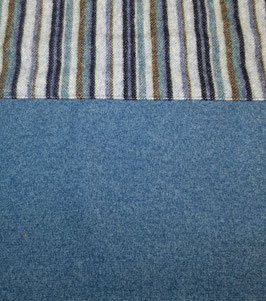 ZP017) Zipfel Einzelstück (Bild 1): Meditationskissen mit Streifenmuster - Blau - Grau (Unterseite) Mit prakt. Trageschlaufe in Blau.