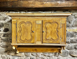 Meuble valaisan avec deux portes
