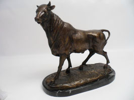 Stier - Marmorsockel - H: 40 cm