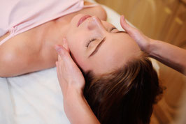 Massage Relaxant selon l' Ayurveda / Massage postnatal