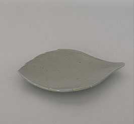 森岡由利子 白磁高台皿 φ18cm 森岡由利子 - YAMA Gallery招山 招山 雪ノ下