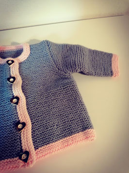 Strickjacke grau rosa eingefasst