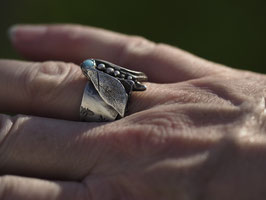 Die kleine Motte mit Larimar, aus Sterlingsilber Nr. 1385