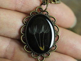 Die Magie der Pusteblume, Kette bronze oval, A2