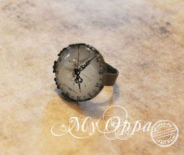 Petite Bague steampunk montre