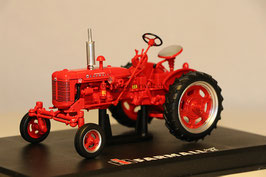 International Farmall Super FC