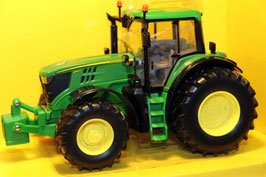 John Deere 6195M