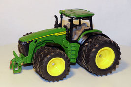 John Deere 8R 410 mit Zwillingsbereifung