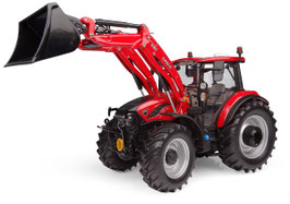 Case IH Farmall 120C mit Frontlader