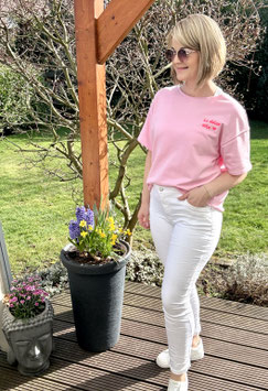 Weiße Jeans mit Straßherz