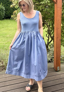 Kombiniertes Rip-Kleid mit Taschen *BLAU