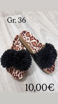 Offene Sommer-Schuhe mit Blüten *SCHWARZ