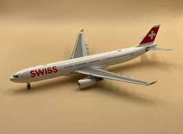 Herpa Wings 571685 Airbus A330-300 "Swiss"