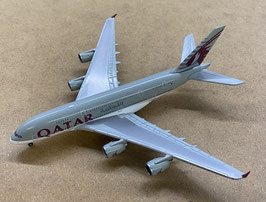 Herpa Wings 528702-001 Airbus A380 "Qatar Airways"
