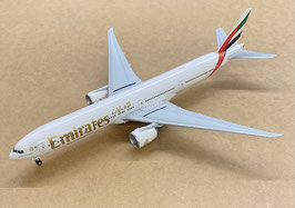 Herpa Wings 557467 Boeing 777-300ER "Emirates"