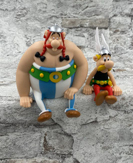 Plastoy 40110 Asterix und Obelix sitzend