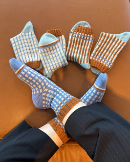 Garnpaket Swimmingpool Socken inkl 3 Anleitungen