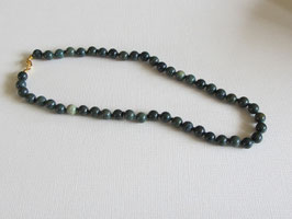 Serpentin Kugelkette,  8 mm Kugeln geknotet, 43 cm lang, goldfarbiger Karabinerverschluss - ohne Deko