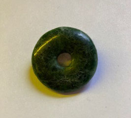 Chromdiopsid Donut 30 mm Durchmesser