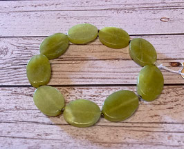 Jade hellgrün, Armband, Ovale Steine 18 x 12 mm,  17 cm elastisch Stretchband