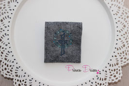 Rosenkranztasche aus Filz Kreuz Lichtkreis