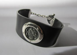 Silver bracelet and cauciù