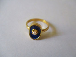 Anello smalto blu e perlina