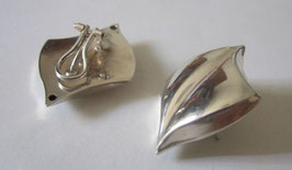 Silver earrings leaf shape