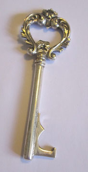 Sterling silver key (not plated) . Silver 800 with stamp