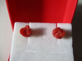 Gold and red coral earrings