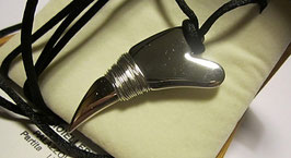 Silver heart pendant by Molecole