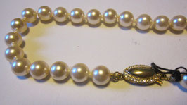 Pearls necklace silver gold plated oval shape clip