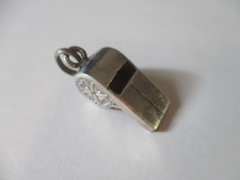 Whistle in silver quadrefoil