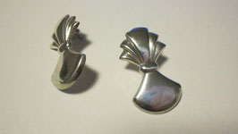 Silver earrings composed by a silver 925 sheet