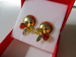 Gold earrings with topazs