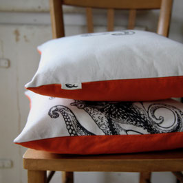 Housse de coussin poulpe dos orange (40x40cm)