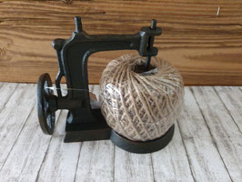 Garnspule, Kordelhalter "Nähmaschine"