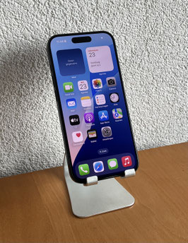 Refurbished Apple iPhone 15 Pro 256GB Zwart / B-Grade