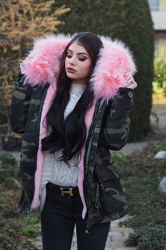 Camouflage mit Rosa PelzKragen