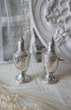 Dekoratives Set antiker Salz + Pfefferstreuer Sterling Silber England