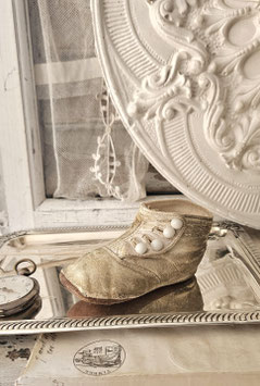 Soooo shabby: Zauberhafter alter Baby Knopfschuh