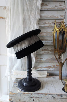 Dekorativer alter französischer Anwalts Hut