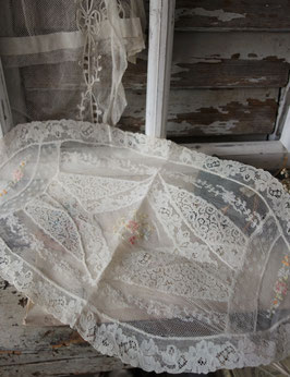 Shabby: Antikes Deckchen aus Tüllspitze, Frankreich 1900