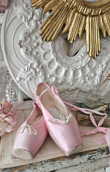 Soooo shabby: Süße alte Ballettschuhe / Spitzenschuhe
