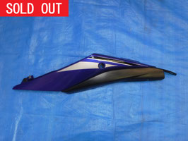 "SOLD OUT"YAMAHA YZF-R25 1WD 純正 中古 シートカウル 左側