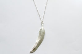 SILVER FEATHER Necklace