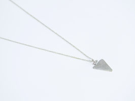 Simple Triangle Necklace Silber